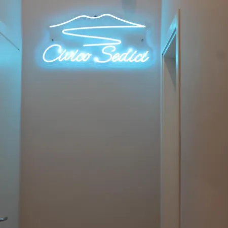 ゲストハウス Civico Sedici ナポリ