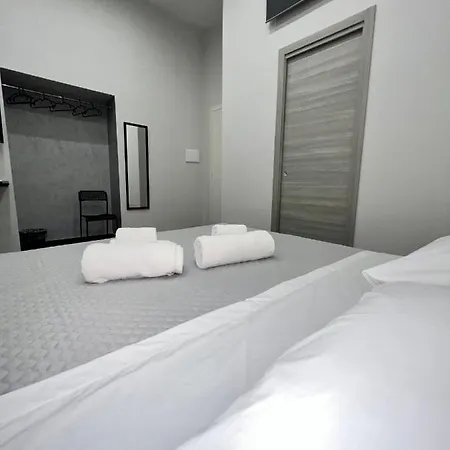 ゲストハウス Civico Sedici ナポリ