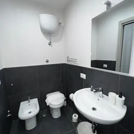 ゲストハウス Civico Sedici 4*