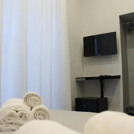 ゲストハウス Civico Sedici 4*