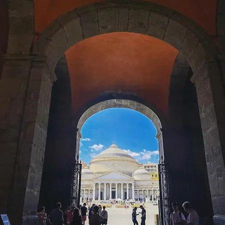 ゲストハウス Civico Sedici ナポリ